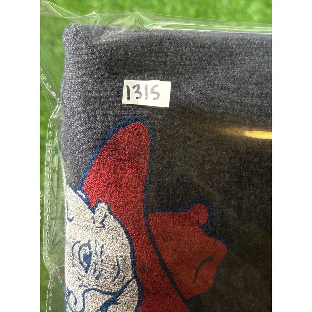 Ole Miss Rebels Sweatshirt Adult Medium Gray Distant Replays Crewneck USA
